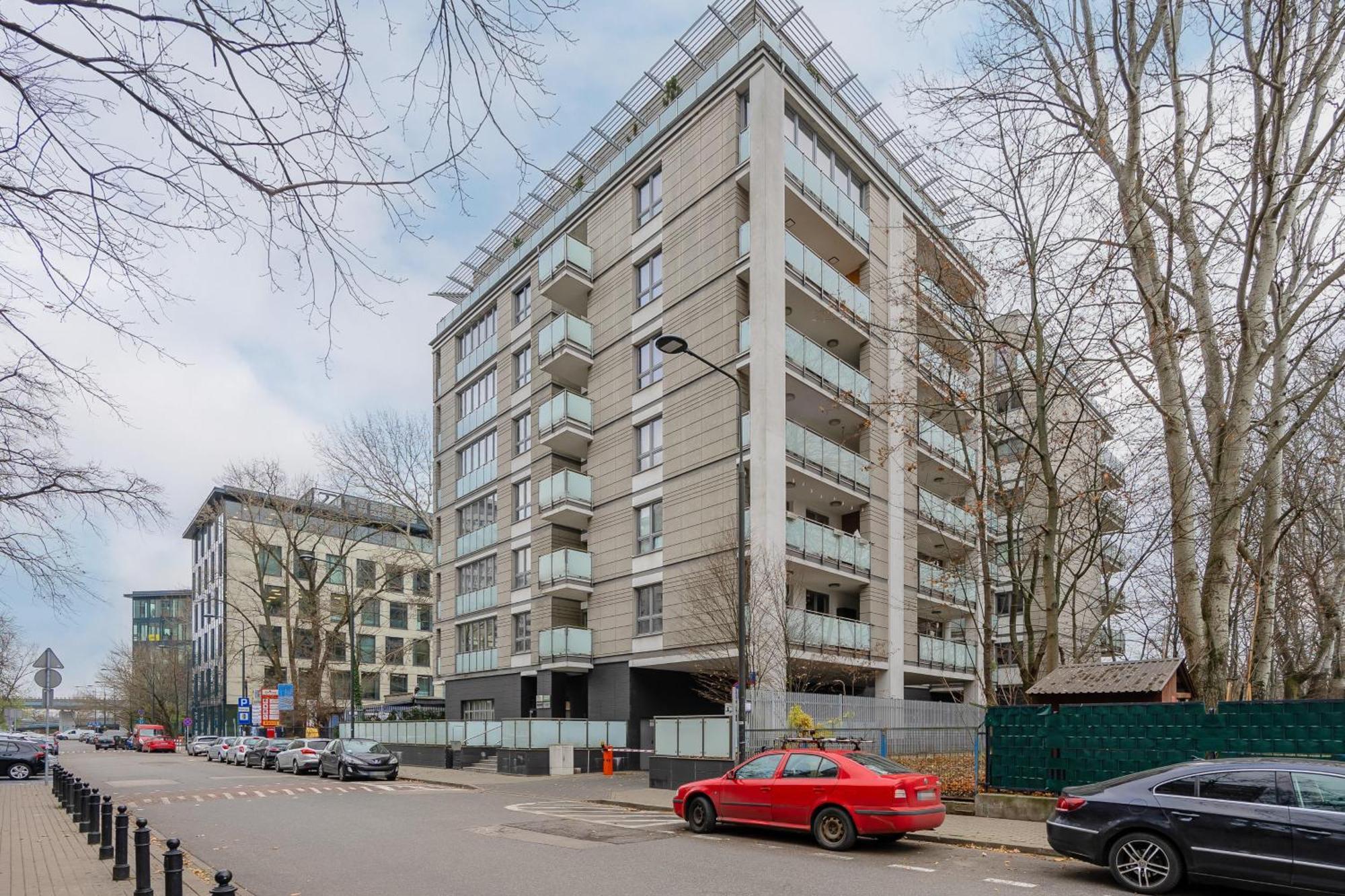 Modern In The Center Of By Renters * Warszawa